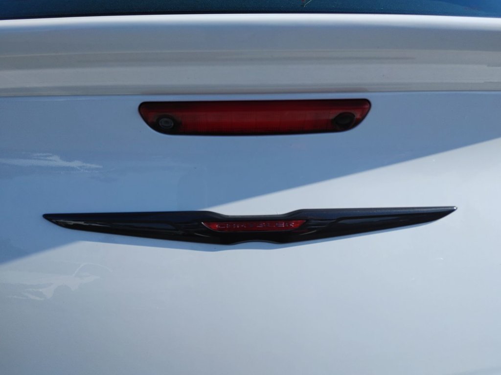 2023 Chrysler 300 S | AWD | Leather | Sunroof | Warranty to 2028 in Saint John, New Brunswick - 19 - w1024h768px