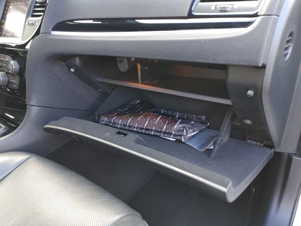 Chrysler 300 S | Leather | Roof | Cam | Warranty to 2028 2023 à Saint John, Nouveau-Brunswick - 40 - w1024h768px