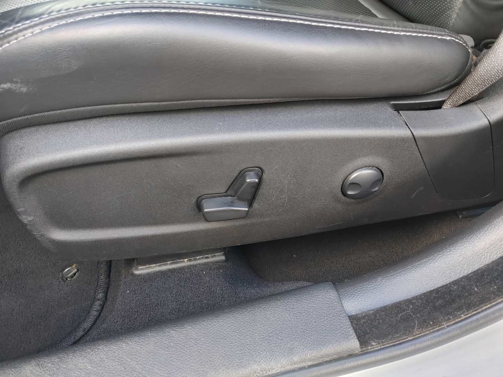 Chrysler 300 S | Leather | Roof | Cam | Warranty to 2028 2023 à Saint John, Nouveau-Brunswick - 28 - w1024h768px