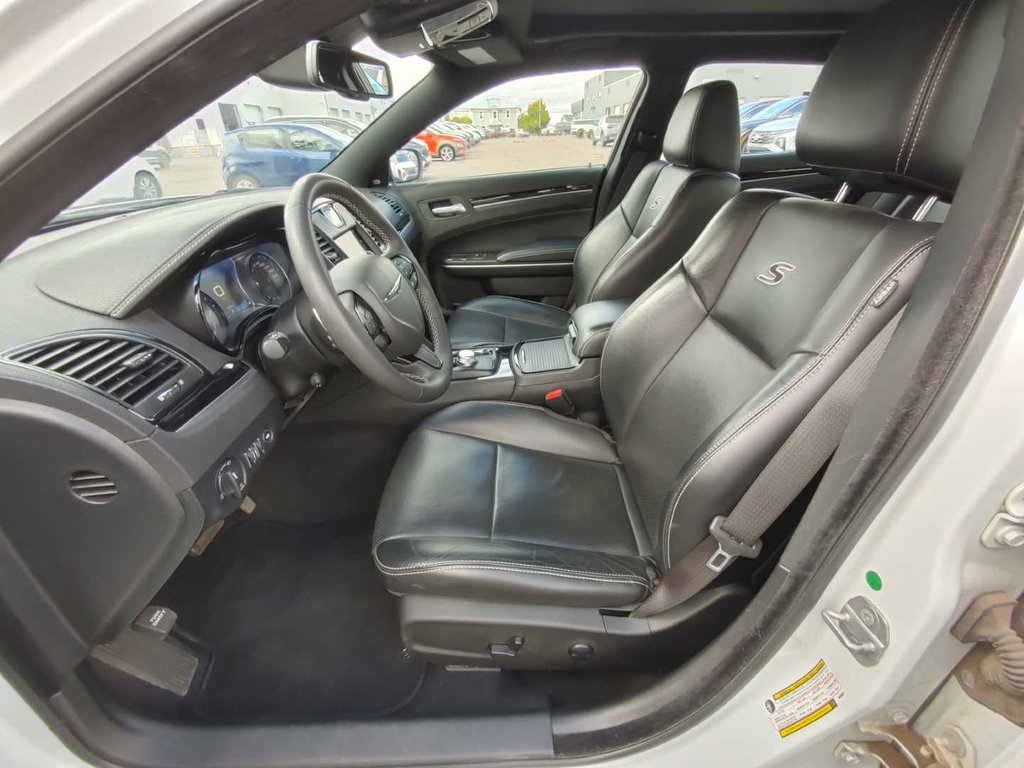 Chrysler 300 S | Leather | Roof | Cam | Warranty to 2028 2023 à Saint John, Nouveau-Brunswick - 27 - w1024h768px