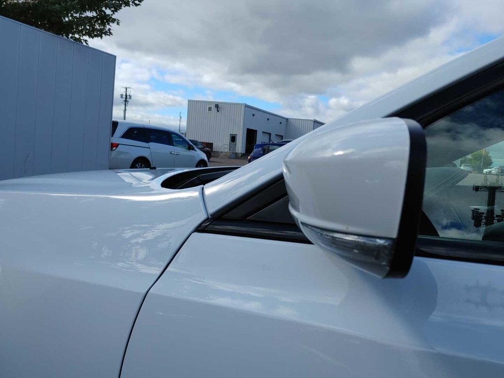 Chrysler 300 S | Leather | Roof | Cam | Warranty to 2028 2023 à Saint John, Nouveau-Brunswick - 12 - w1024h768px