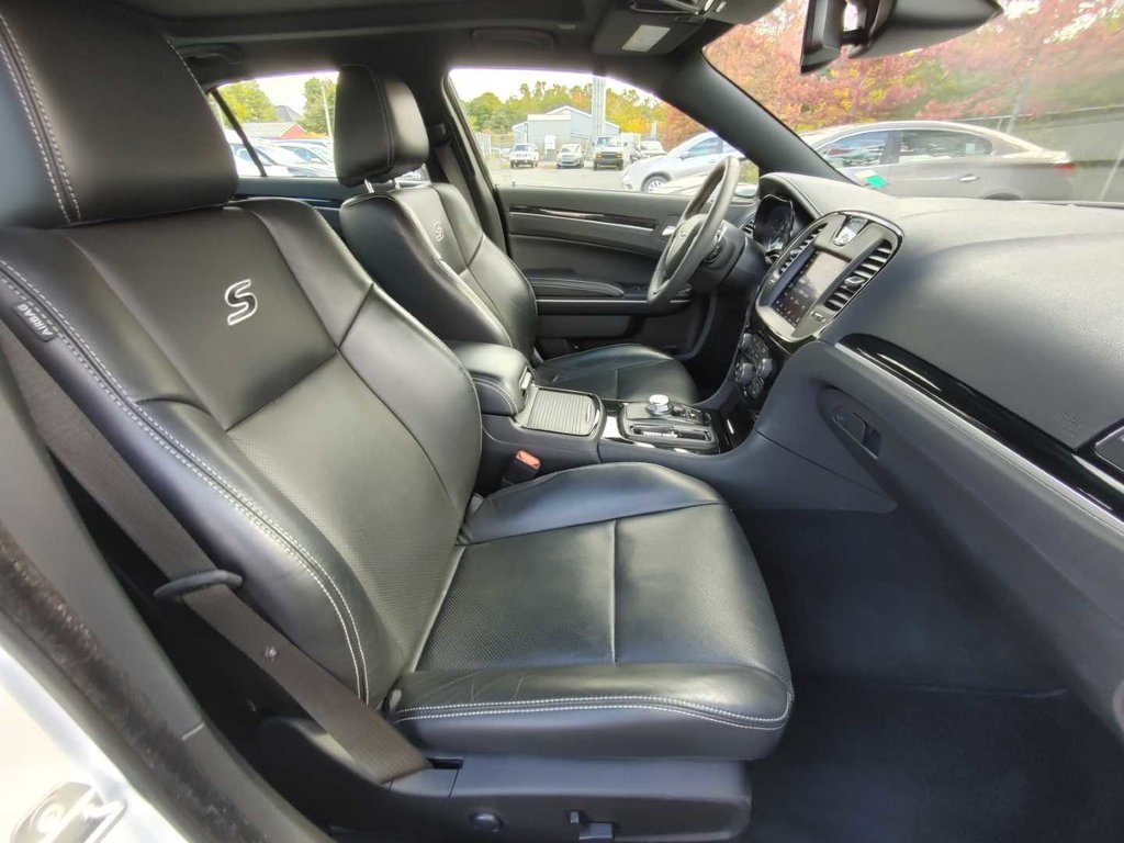 Chrysler 300 S | Leather | Roof | Cam | Warranty to 2028 2023 à Saint John, Nouveau-Brunswick - 37 - w1024h768px
