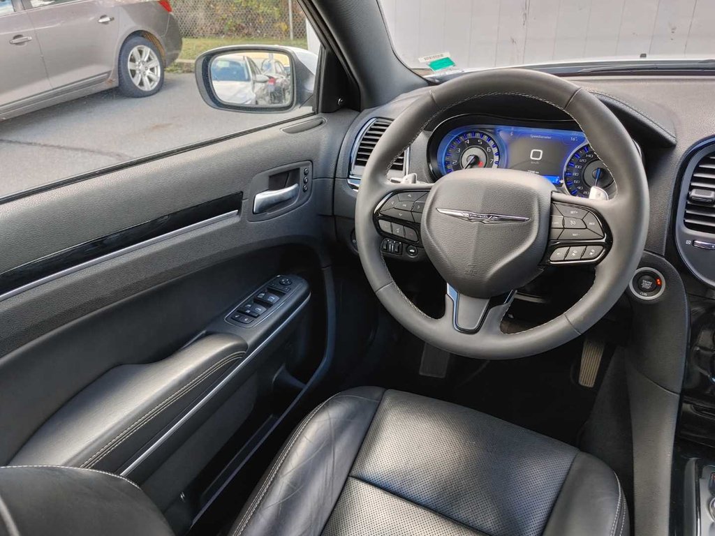 Chrysler 300 S | Leather | Roof | Cam | Warranty to 2028 2023 à Saint John, Nouveau-Brunswick - 42 - w1024h768px
