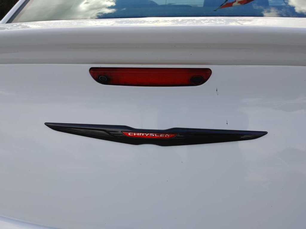 Chrysler 300 S | Leather | Roof | Cam | Warranty to 2028 2023 à Saint John, Nouveau-Brunswick - 19 - w1024h768px