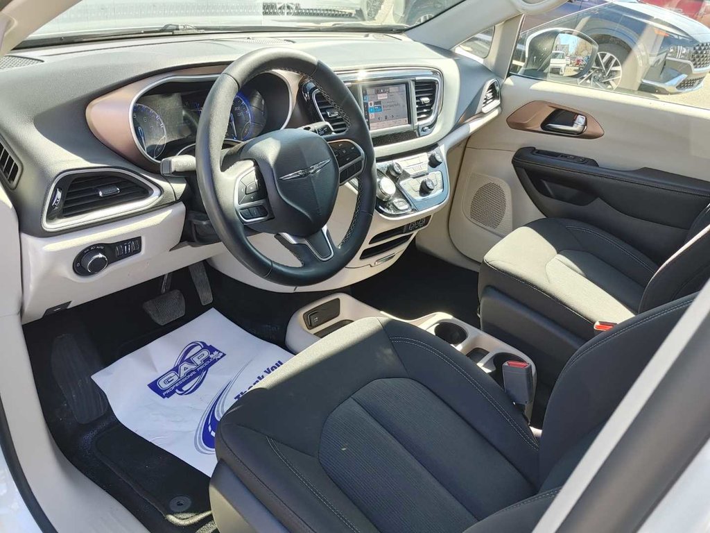 2022 Chrysler Grand Caravan SXT | HtdSeats | Cam | USB | Warranty to 2027 in Saint John, New Brunswick - 26 - w1024h768px