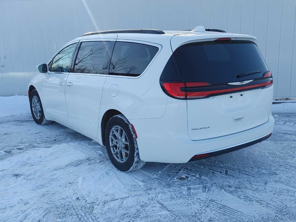 2022 Chrysler Pacifica Touring | Cam | USB | HtdSeats | Warranty to 2027 in Saint John, New Brunswick - 5 - w1024h768px