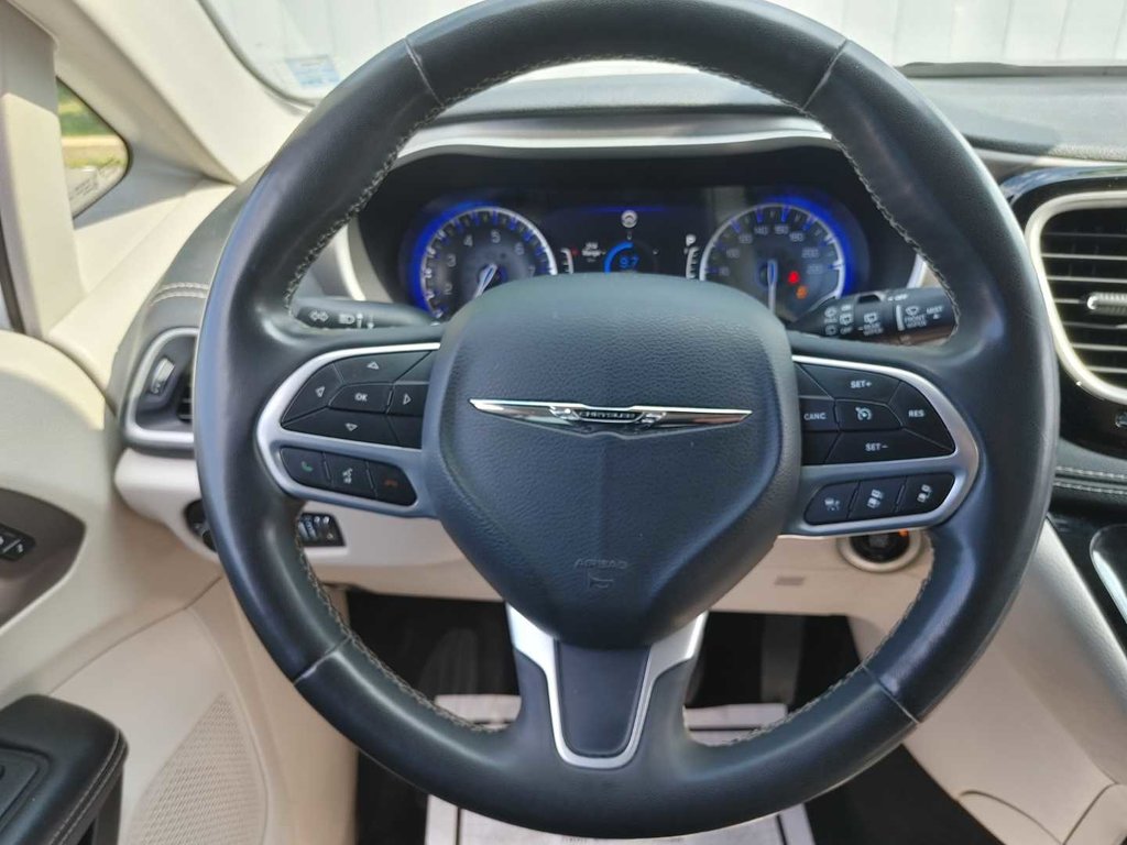 2023 Chrysler Pacifica Touring L | Leather | Cam | Usb | Warranty to 2028 in Saint John, New Brunswick - 44 - w1024h768px