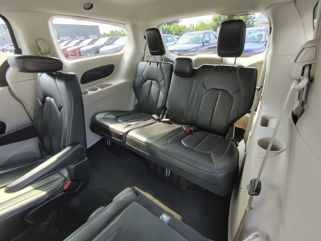 2023 Chrysler Pacifica Touring L | Leather | Cam | Usb | Warranty to 2028 in Saint John, New Brunswick - 32 - w1024h768px