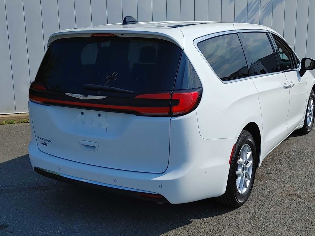 2023 Chrysler Pacifica Touring L | Leather | Cam | Usb | Warranty to 2028 in Saint John, New Brunswick - 3 - w1024h768px