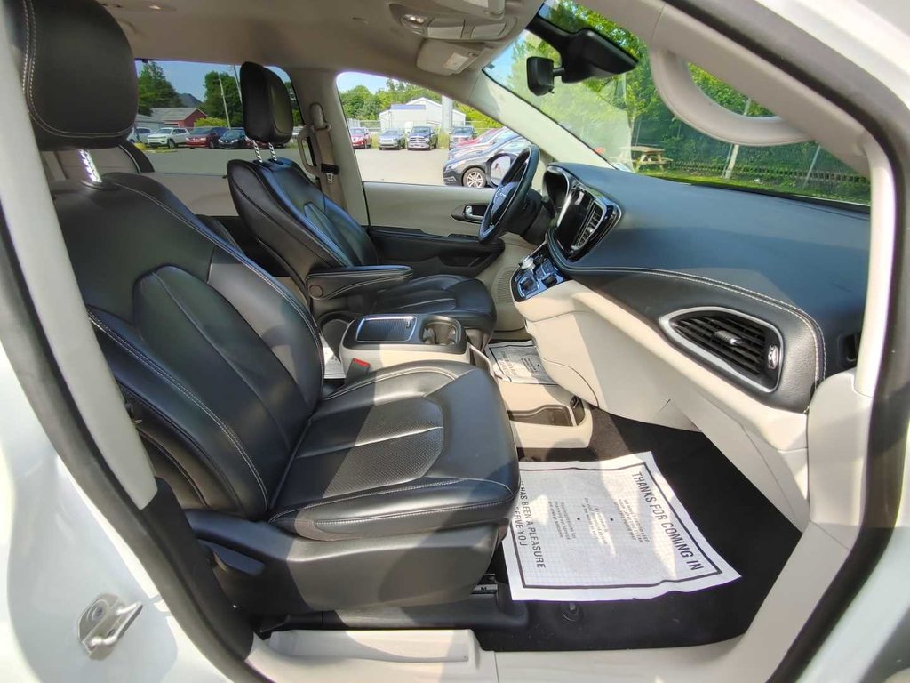 2023 Chrysler Pacifica Touring L | Leather | Cam | Usb | Warranty to 2028 in Saint John, New Brunswick - 38 - w1024h768px