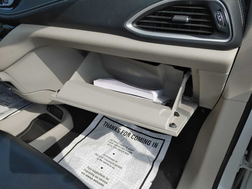 2023 Chrysler Pacifica Touring L | Leather | Cam | Usb | Warranty to 2028 in Saint John, New Brunswick - 40 - w1024h768px