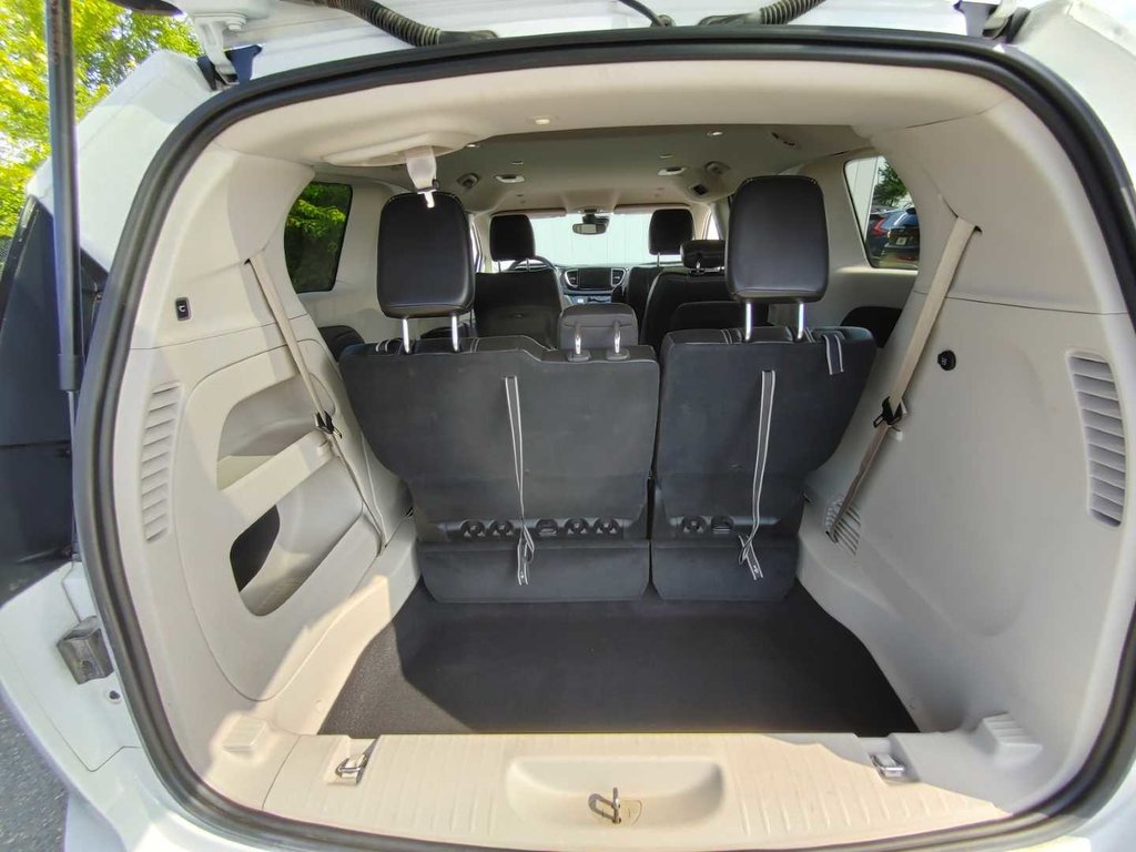 2023 Chrysler Pacifica Touring L | Leather | Cam | Usb | Warranty to 2028 in Saint John, New Brunswick - 33 - w1024h768px