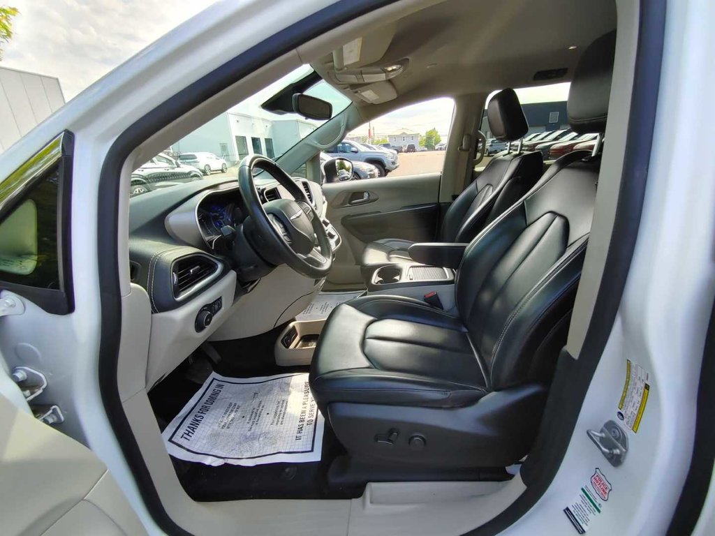 2023 Chrysler Pacifica Touring L | Leather | Cam | Usb | Warranty to 2028 in Saint John, New Brunswick - 27 - w1024h768px