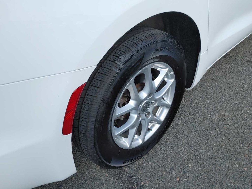 2023 Chrysler Pacifica Touring L | Leather | Cam | Usb | Warranty to 2028 in Saint John, New Brunswick - 22 - w1024h768px