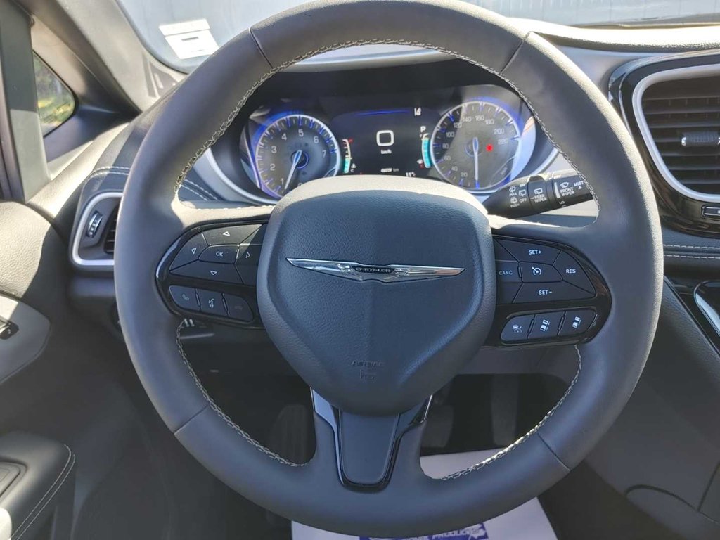 Chrysler Pacifica Touring S | Lthr | Roof | Cam | Warranty to 2029 2024 à Saint John, Nouveau-Brunswick - 42 - w1024h768px