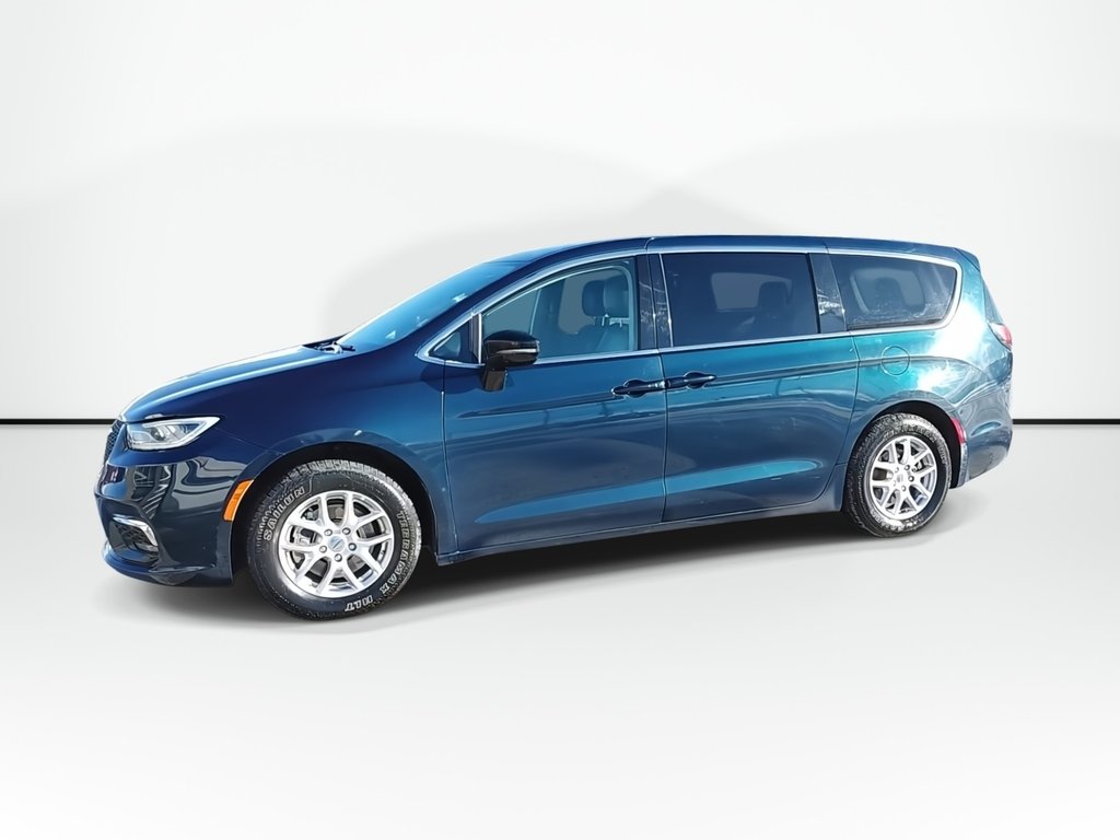 2024 Chrysler Pacifica Touring-L | Leather | Cam | USB in Saint John, New Brunswick - 4 - w1024h768px
