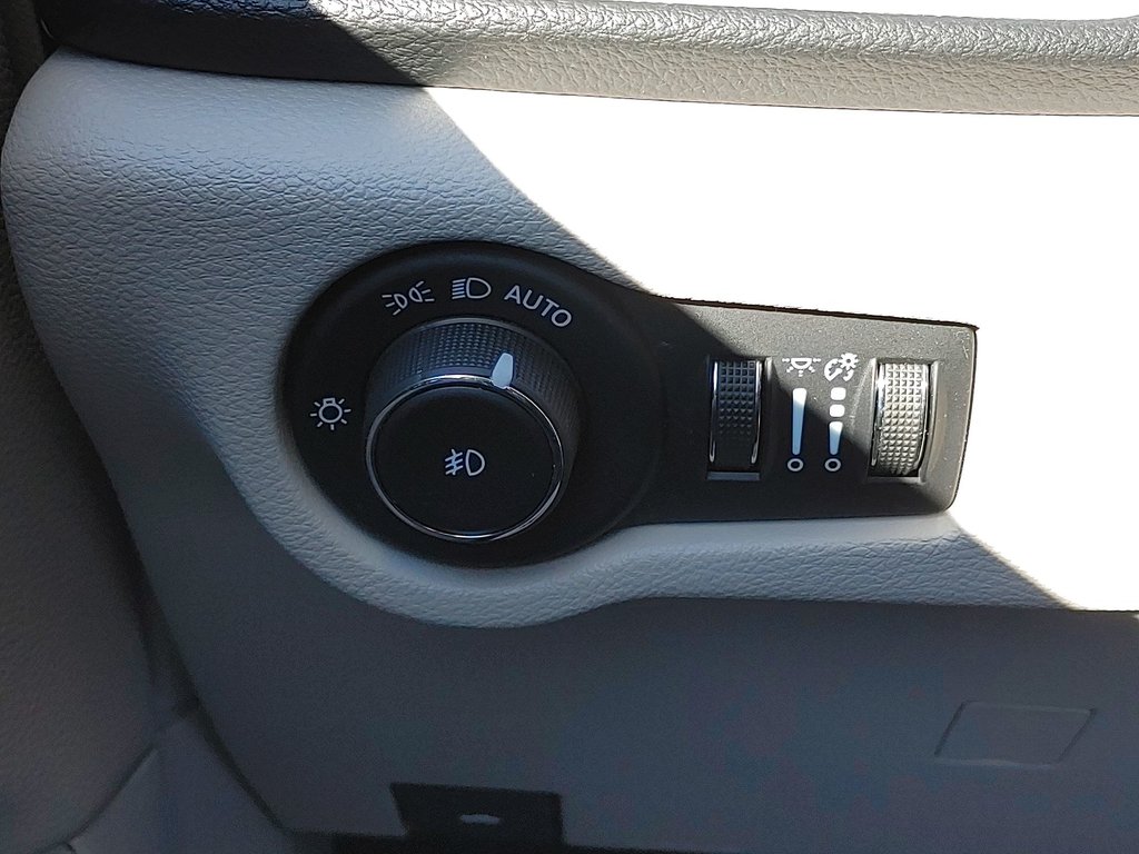 2024 Chrysler Pacifica Touring-L | Leather | Cam | USB in Saint John, New Brunswick - 22 - w1024h768px