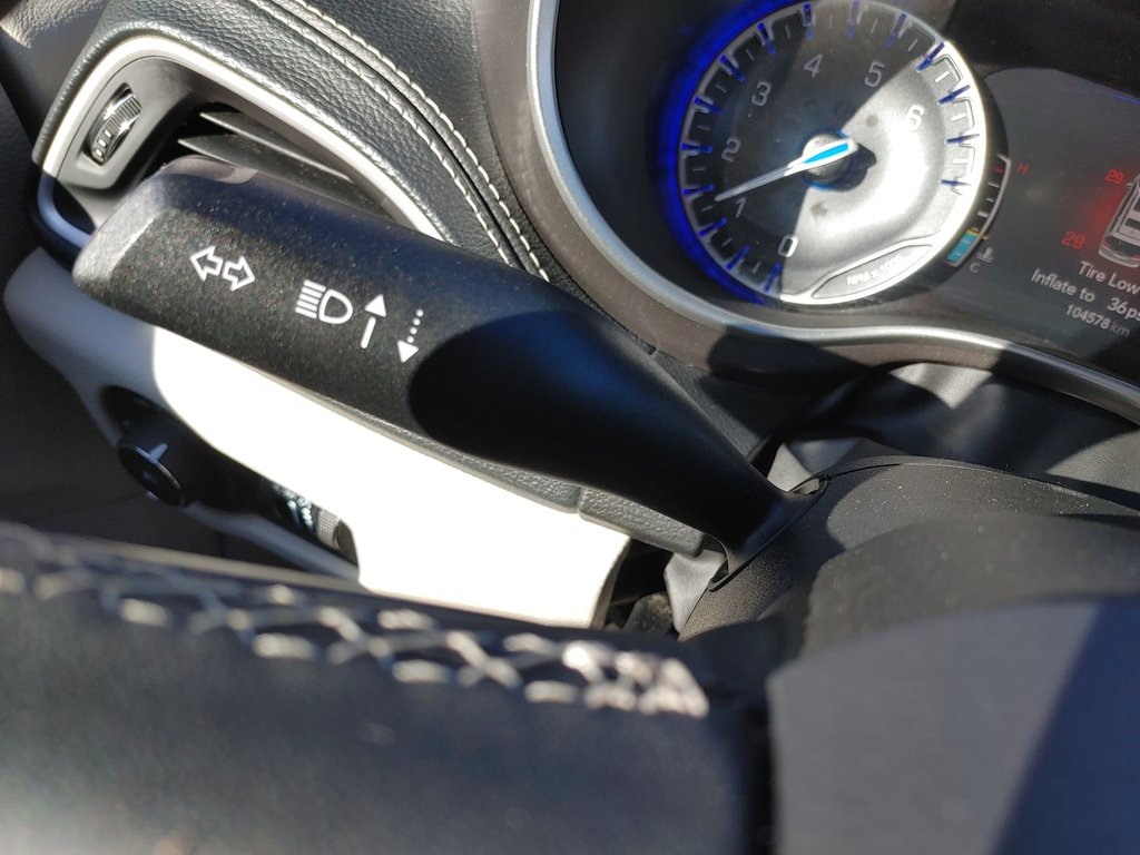 2024 Chrysler Pacifica Touring-L | Leather | Cam | USB in Saint John, New Brunswick - 18 - w1024h768px