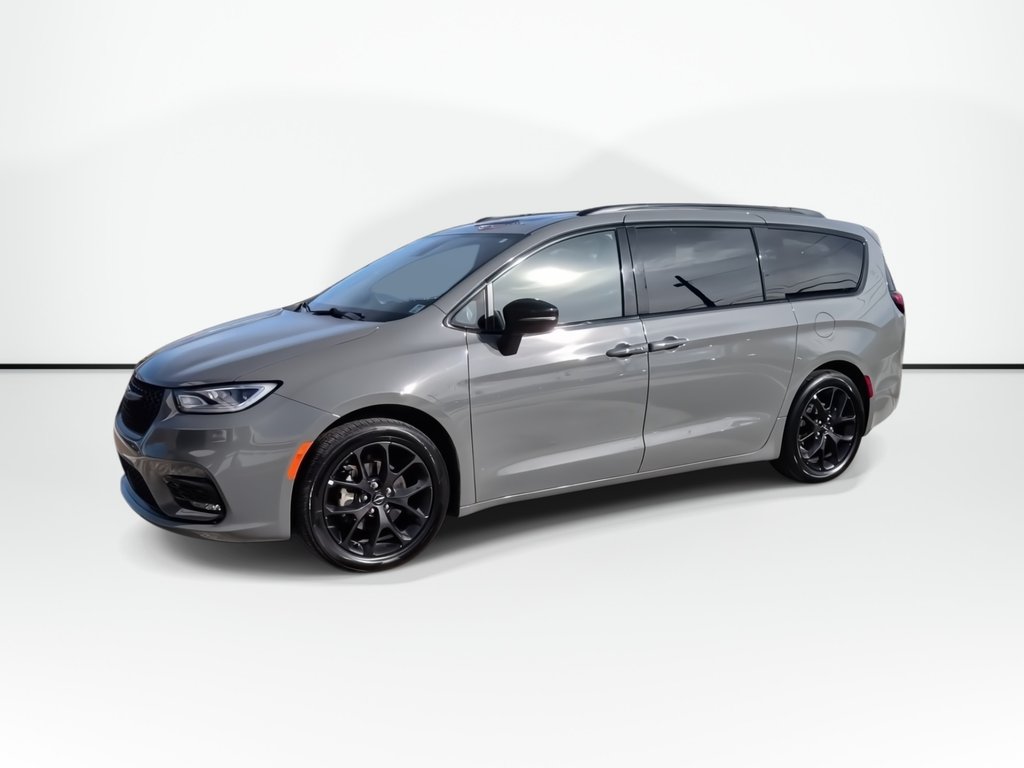2025 Chrysler PACIFICA LIMITED | Leather | AC | Cam | Warranty to 2030 in Saint John, New Brunswick - 4 - w1024h768px