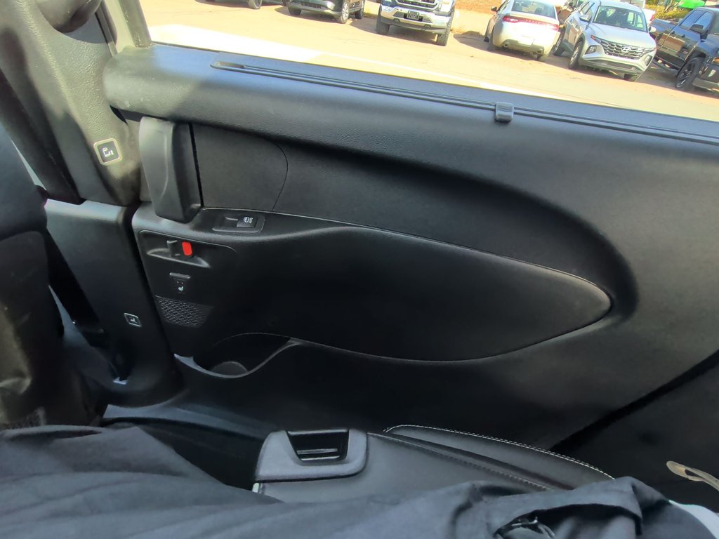 2025 Chrysler PACIFICA LIMITED | Leather | AC | Cam | Warranty to 2030 in Saint John, New Brunswick - 39 - w1024h768px
