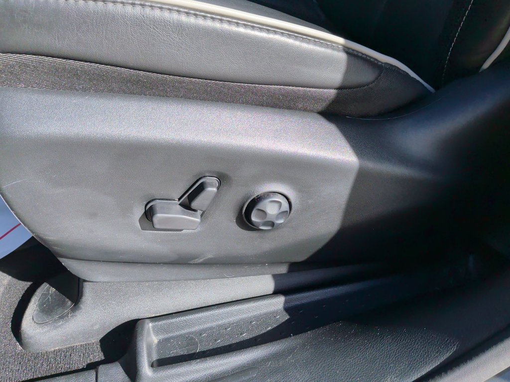 2025 Chrysler PACIFICA LIMITED | Leather | AC | Cam | Warranty to 2030 in Saint John, New Brunswick - 14 - w1024h768px
