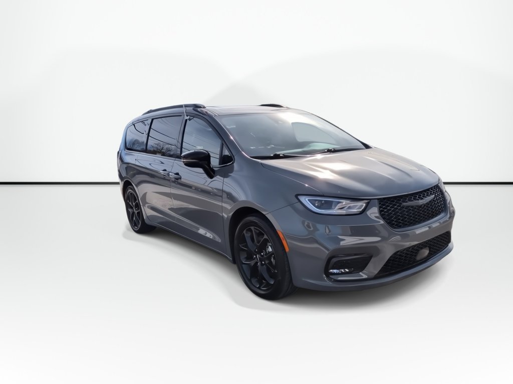 2025 Chrysler PACIFICA LIMITED | Leather | AC | Cam | Warranty to 2030 in Saint John, New Brunswick - 2 - w1024h768px
