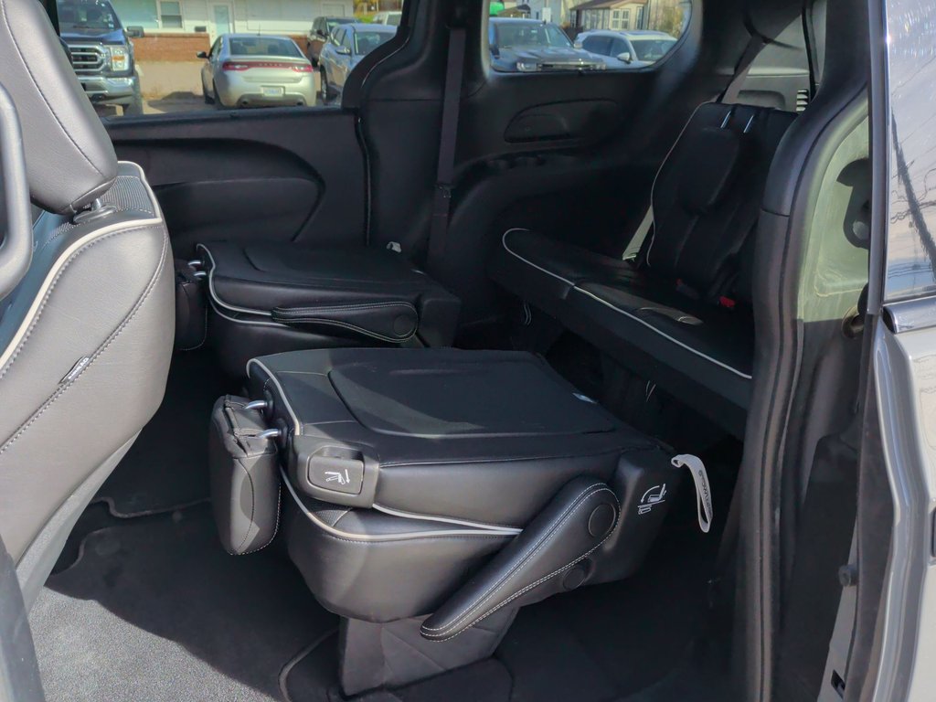 2025 Chrysler PACIFICA LIMITED | Leather | AC | Cam | Warranty to 2030 in Saint John, New Brunswick - 31 - w1024h768px