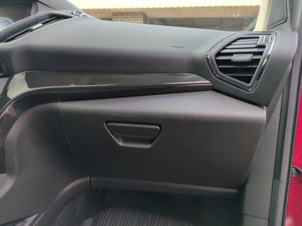 2017 Ford Escape Titanium | Leather | Sunroof | Cam in Saint John, New Brunswick - 43 - w1024h768px