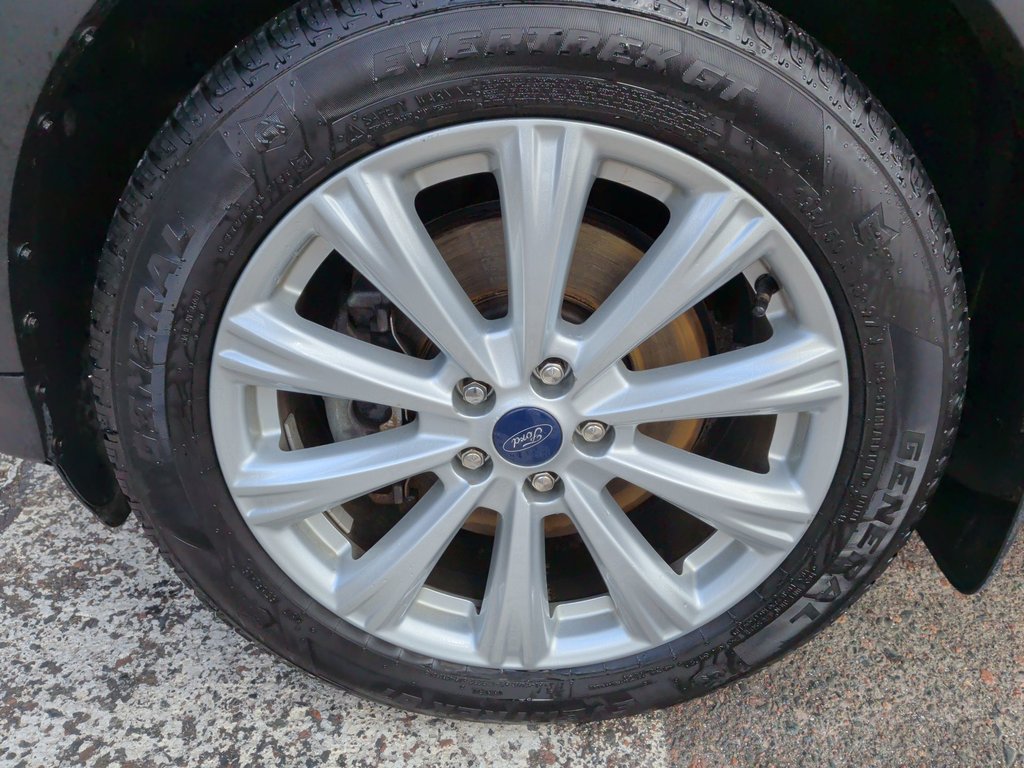 2017 Ford Escape Titanium | Leather | Sunroof | Cam in Saint John, New Brunswick - 10 - w1024h768px