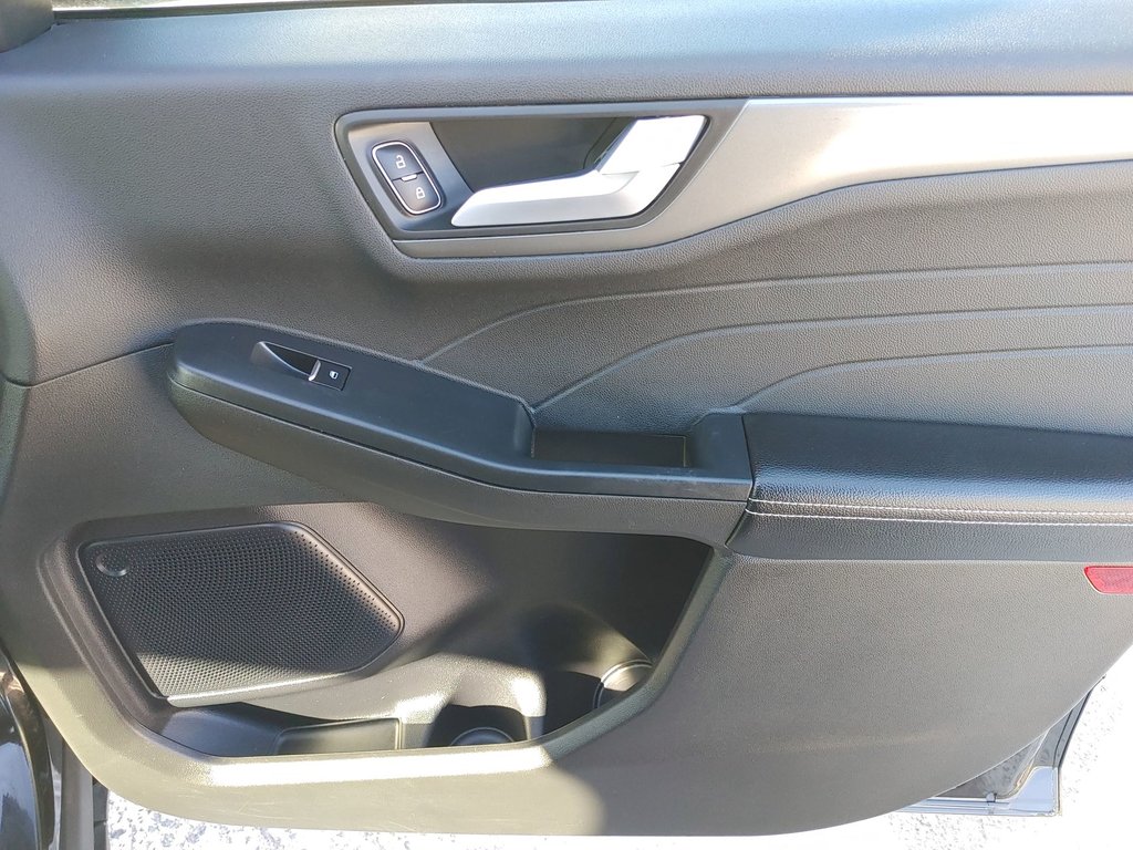 Ford Escape PLUG IN HYBRID | Cam | USB | Warranty to 2032 2024 à Saint John, Nouveau-Brunswick - 42 - w1024h768px