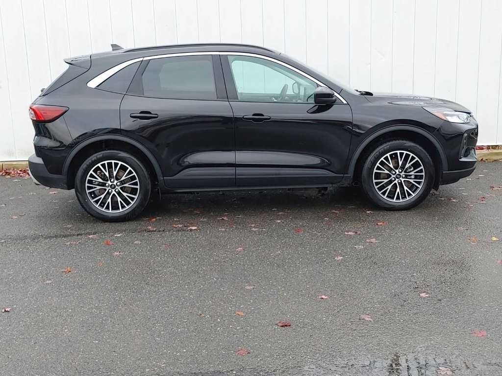 2024 Ford Escape in Antigonish, Nova Scotia - 2 - w1024h768px