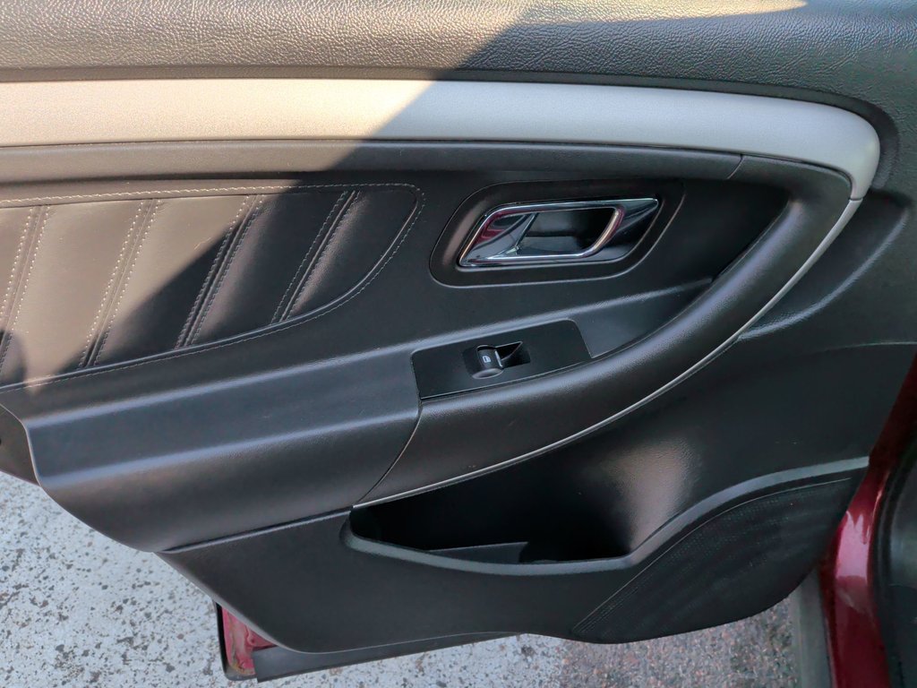 2015 Ford Taurus SEL | V6 | AWD | Leather | Cam in Saint John, New Brunswick - 32 - w1024h768px