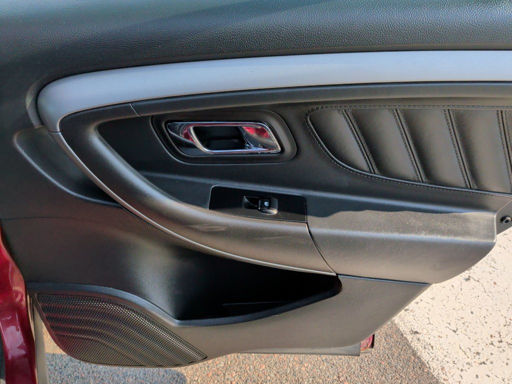 2015 Ford Taurus SEL | V6 | AWD | Leather | Cam in Saint John, New Brunswick - 37 - w1024h768px