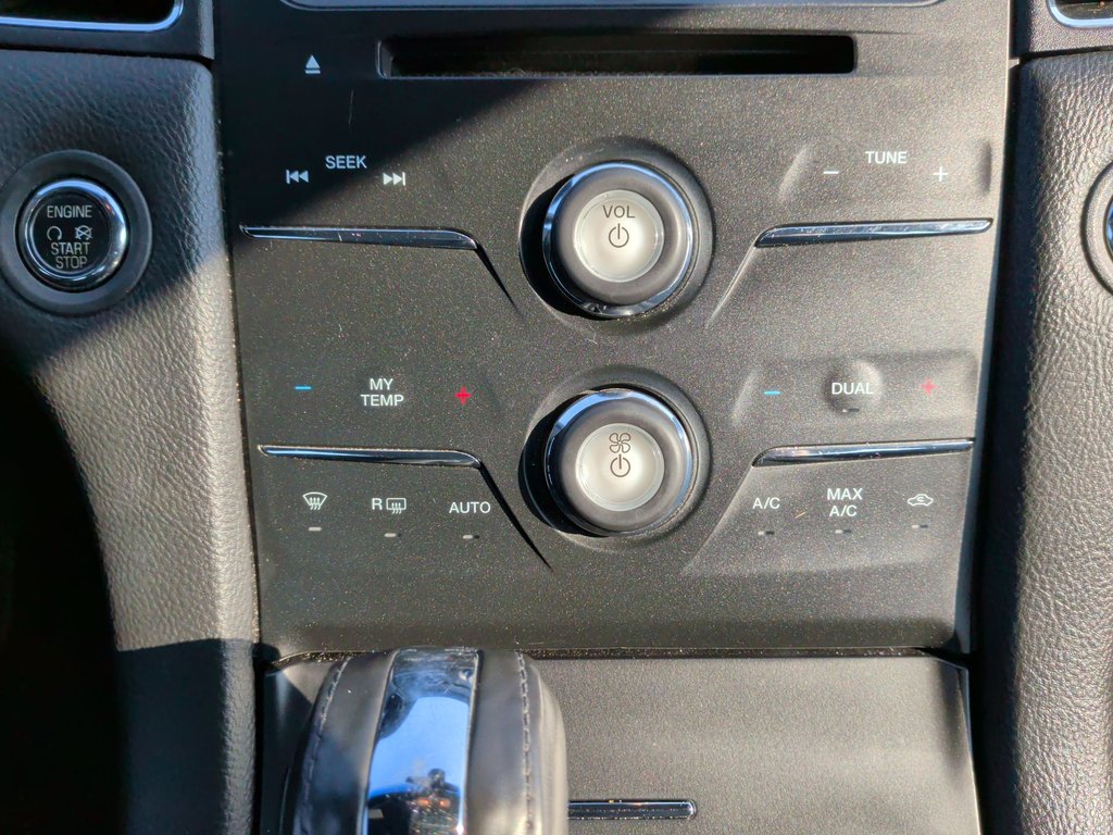 2015 Ford Taurus SEL | V6 | AWD | Leather | Cam in Saint John, New Brunswick - 24 - w1024h768px