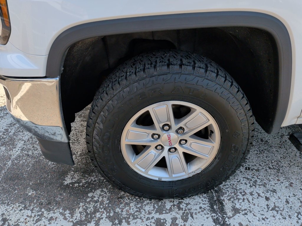 2018 GMC Sierra 1500 5.3 V8 | Crew Cab | 4x4 | AC in Saint John, New Brunswick - 10 - w1024h768px
