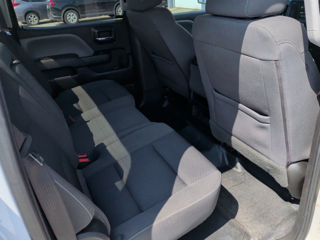 2018 GMC Sierra 1500 5.3 V8 | Crew Cab | 4x4 | AC in Saint John, New Brunswick - 36 - w1024h768px