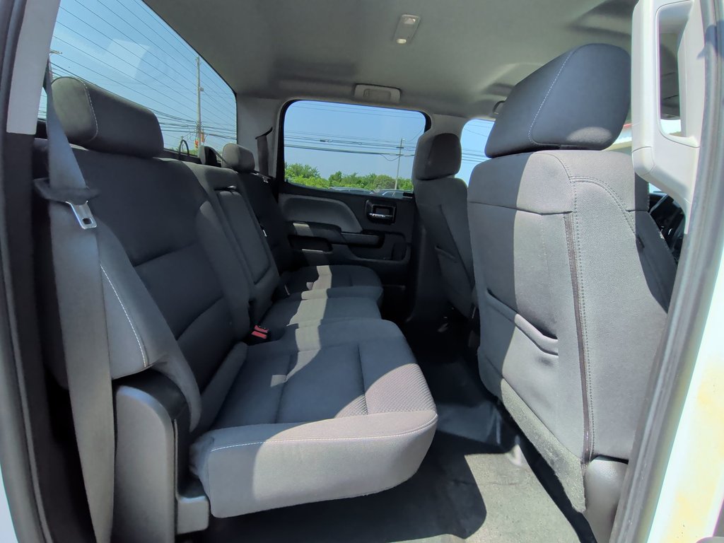 2018 GMC Sierra 1500 5.3 V8 | Crew Cab | 4x4 | AC in Saint John, New Brunswick - 37 - w1024h768px