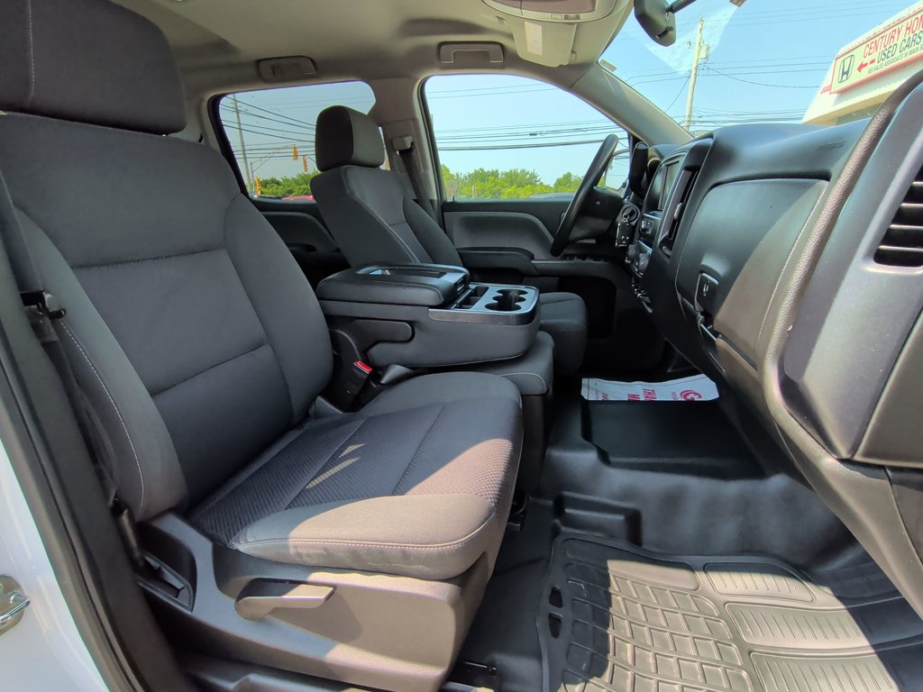 2018 GMC Sierra 1500 5.3 V8 | Crew Cab | 4x4 | AC in Saint John, New Brunswick - 43 - w1024h768px