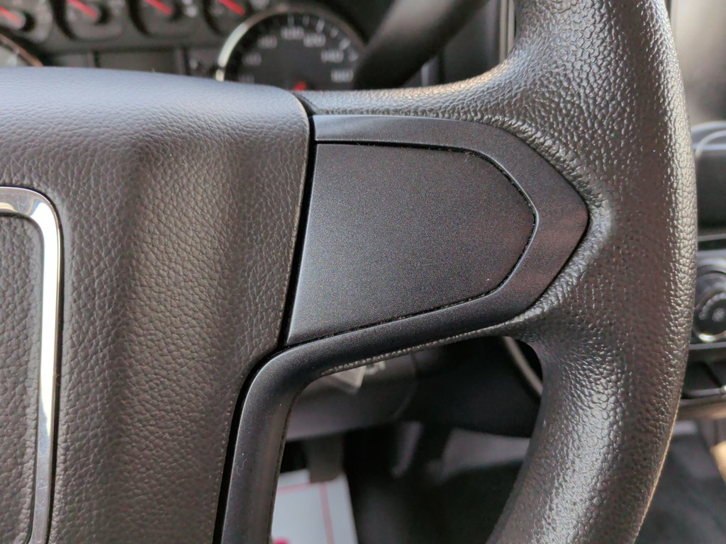 2018 GMC Sierra 1500 5.3 V8 | Crew Cab | 4x4 | AC in Saint John, New Brunswick - 21 - w1024h768px