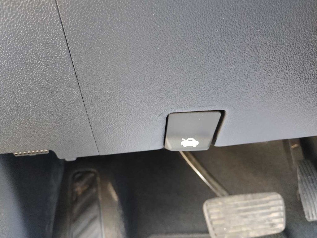2023 GMC Yukon XL SLE | Cam | USB | HtdSeats | 3rd Row in Saint John, New Brunswick - 28 - w1024h768px