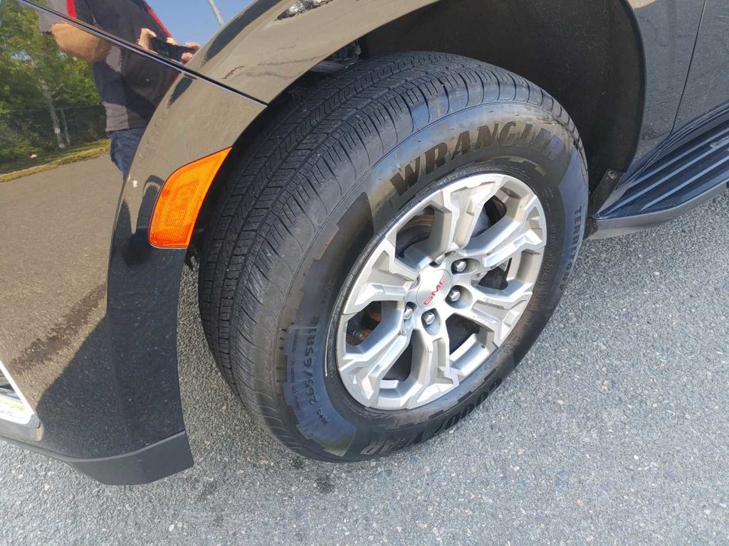 2023 GMC Yukon XL SLE | Cam | USB | HtdSeats | 3rd Row in Saint John, New Brunswick - 11 - w1024h768px