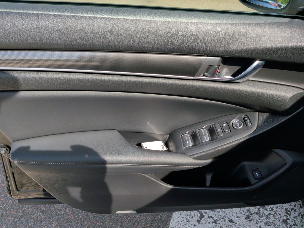 2018 Honda Accord Sedan Sport | Sunroof | Cam | USB in Saint John, New Brunswick - 15 - w1024h768px