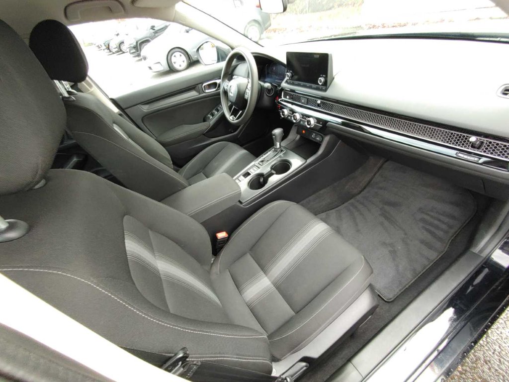 2022 Honda Civic Hatchback LX | Cam | USB | Heated Seats in Saint John, New Brunswick - 37 - w1024h768px