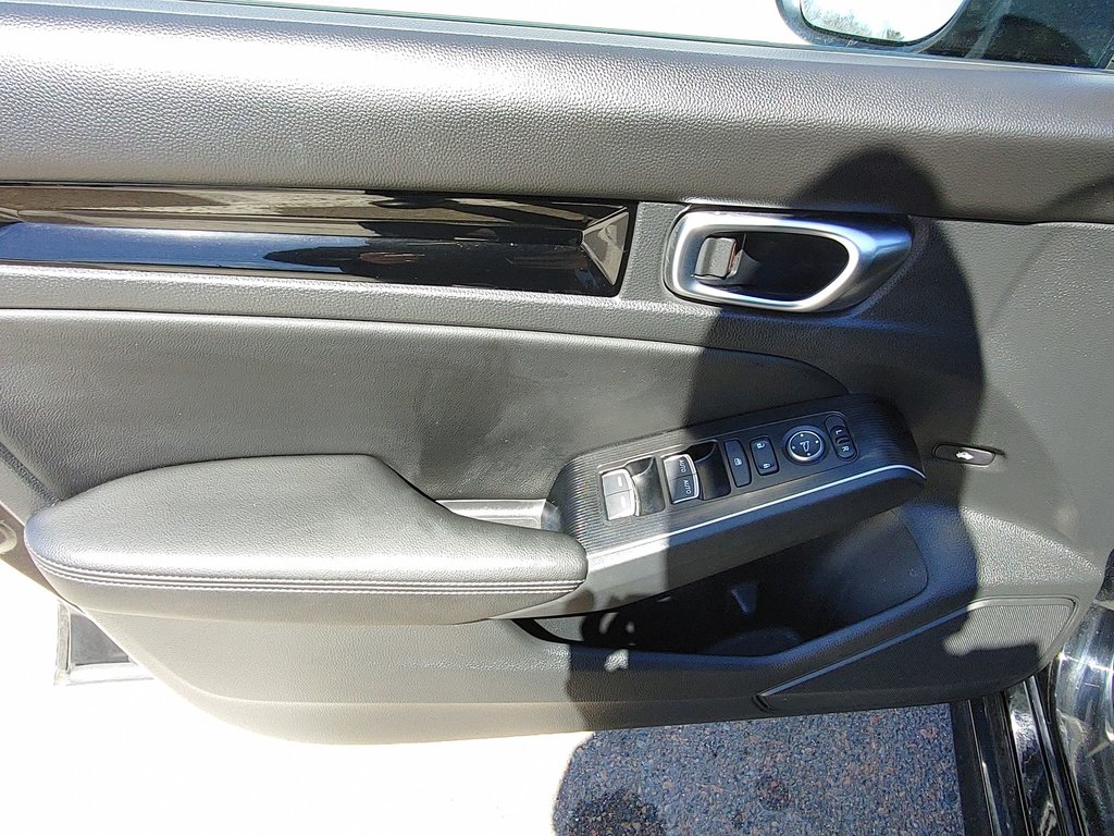 2025 Honda Civic Sedan Hybrid Sport Touring | Lthr | Sunroof | Warranty to 2030 in Saint John, New Brunswick - 15 - w1024h768px