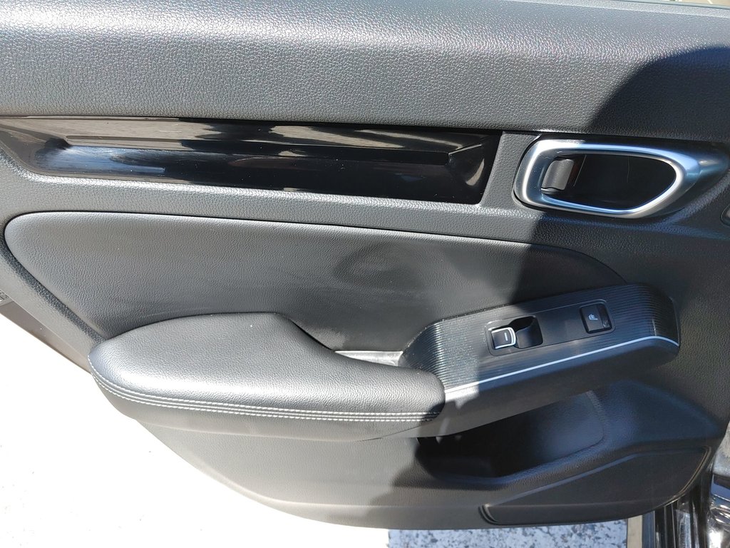 2025 Honda Civic Sedan Hybrid Sport Touring | Lthr | Sunroof | Warranty to 2030 in Saint John, New Brunswick - 33 - w1024h768px