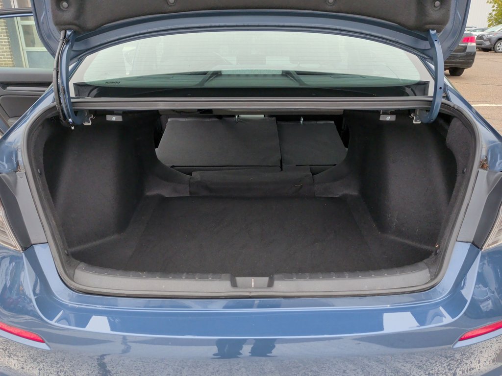 2025 Honda CIVIC SEDAN HYBRID Touring | Leather | Cam | Sunroof | 200K Warranty in Saint John, New Brunswick - 37 - w1024h768px