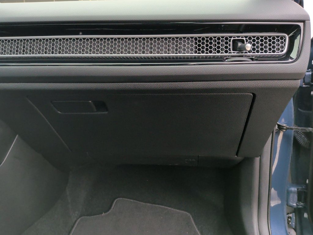 2025 Honda CIVIC SEDAN HYBRID Touring | Leather | Cam | Sunroof | 200K Warranty in Saint John, New Brunswick - 44 - w1024h768px