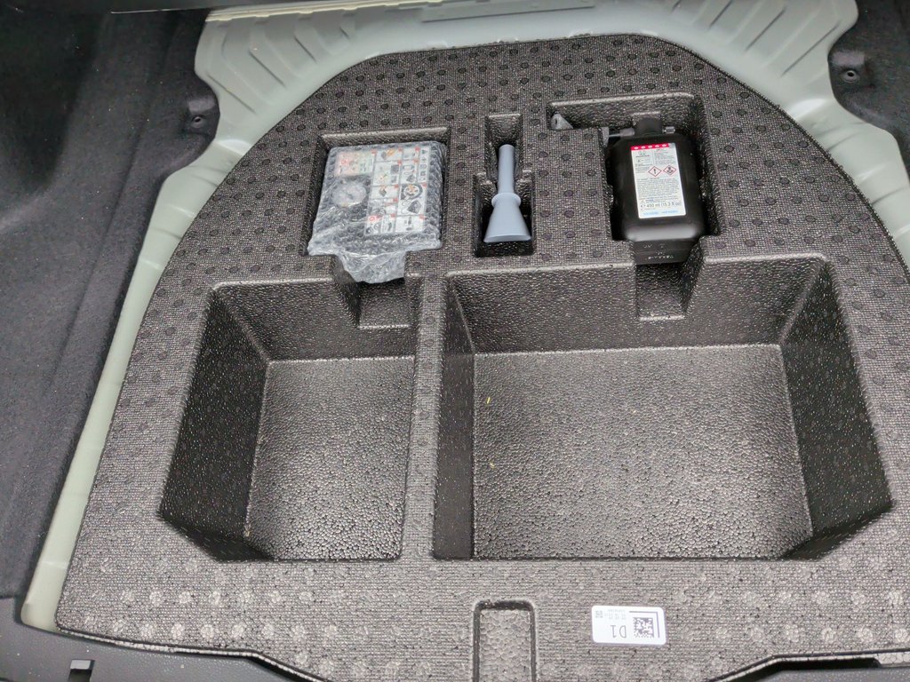 2025 Honda CIVIC SEDAN HYBRID Touring | Leather | Cam | Sunroof | 200K Warranty in Saint John, New Brunswick - 38 - w1024h768px