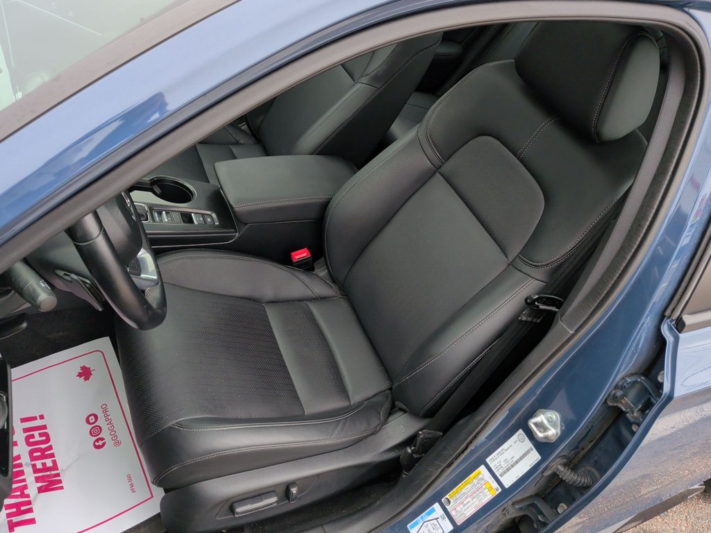 2025 Honda CIVIC SEDAN HYBRID Touring | Leather | Cam | Sunroof | 200K Warranty in Saint John, New Brunswick - 11 - w1024h768px
