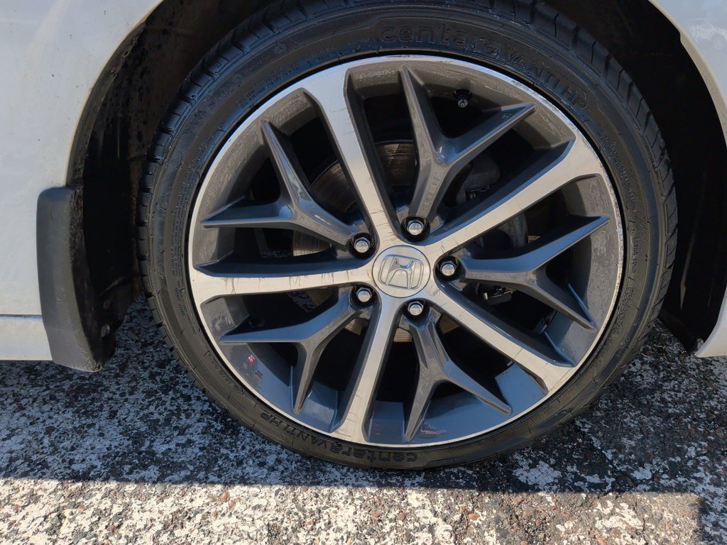2022 Honda Civic Sedan Touring | Leather | Sunroof | Cam in Saint John, New Brunswick - 10 - w1024h768px
